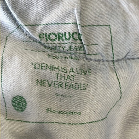 Fiorucci High Rise  Medium Wash Whiskering & Fading Slightly Flare Jeans sz 24 - Picture 11 of 16